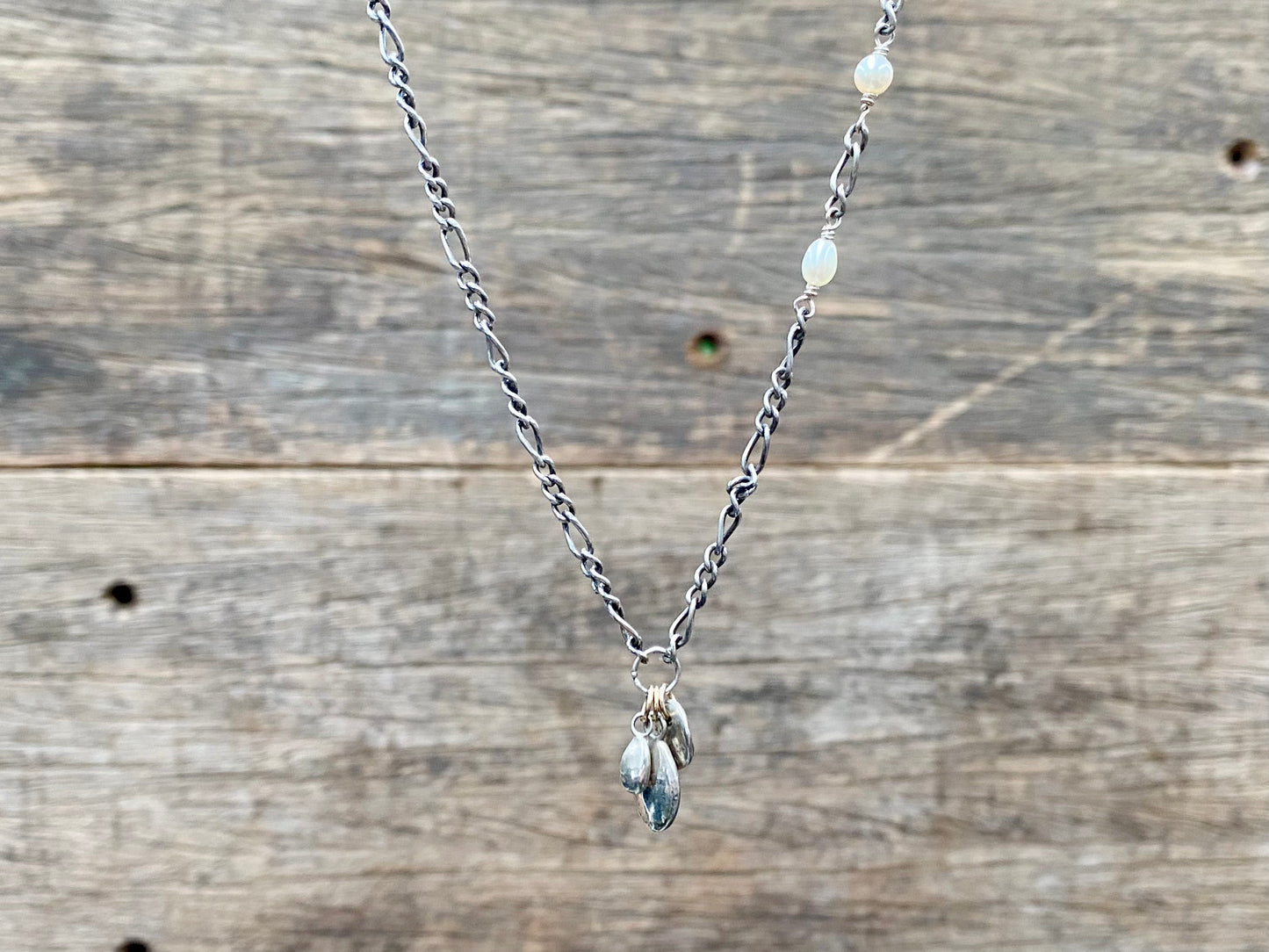 Seeds Rock & Pearls Necklace