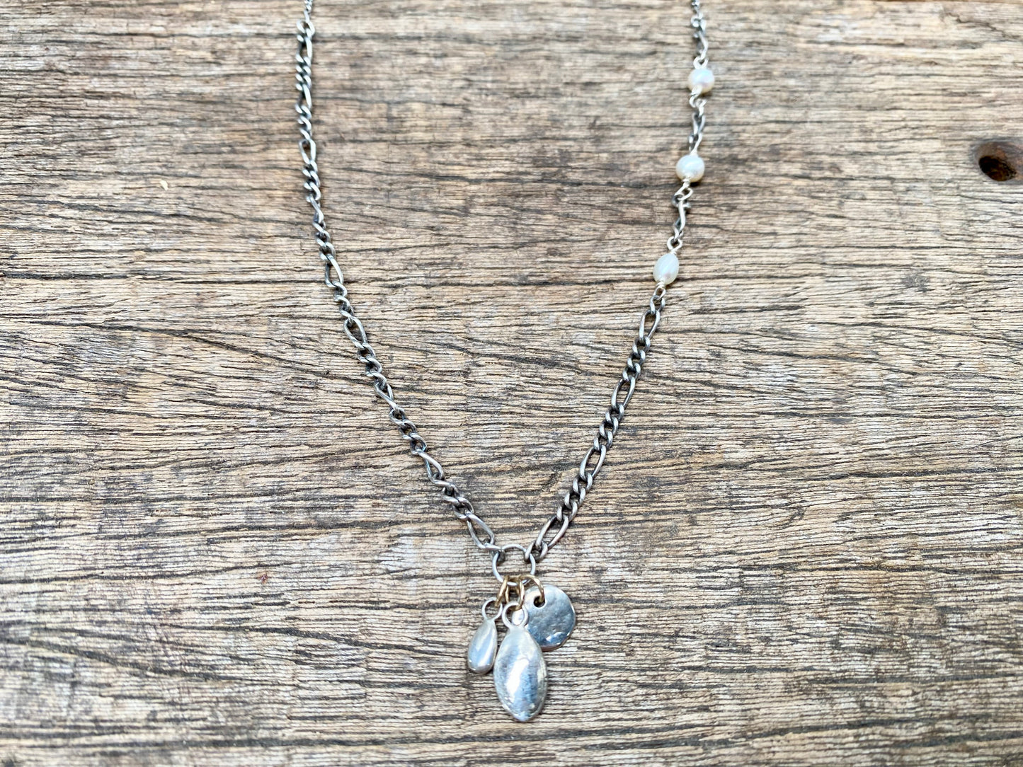 Seeds Rock & Pearls Necklace