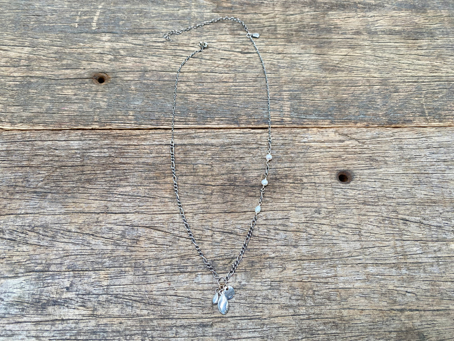 Seeds Rock & Pearls Necklace