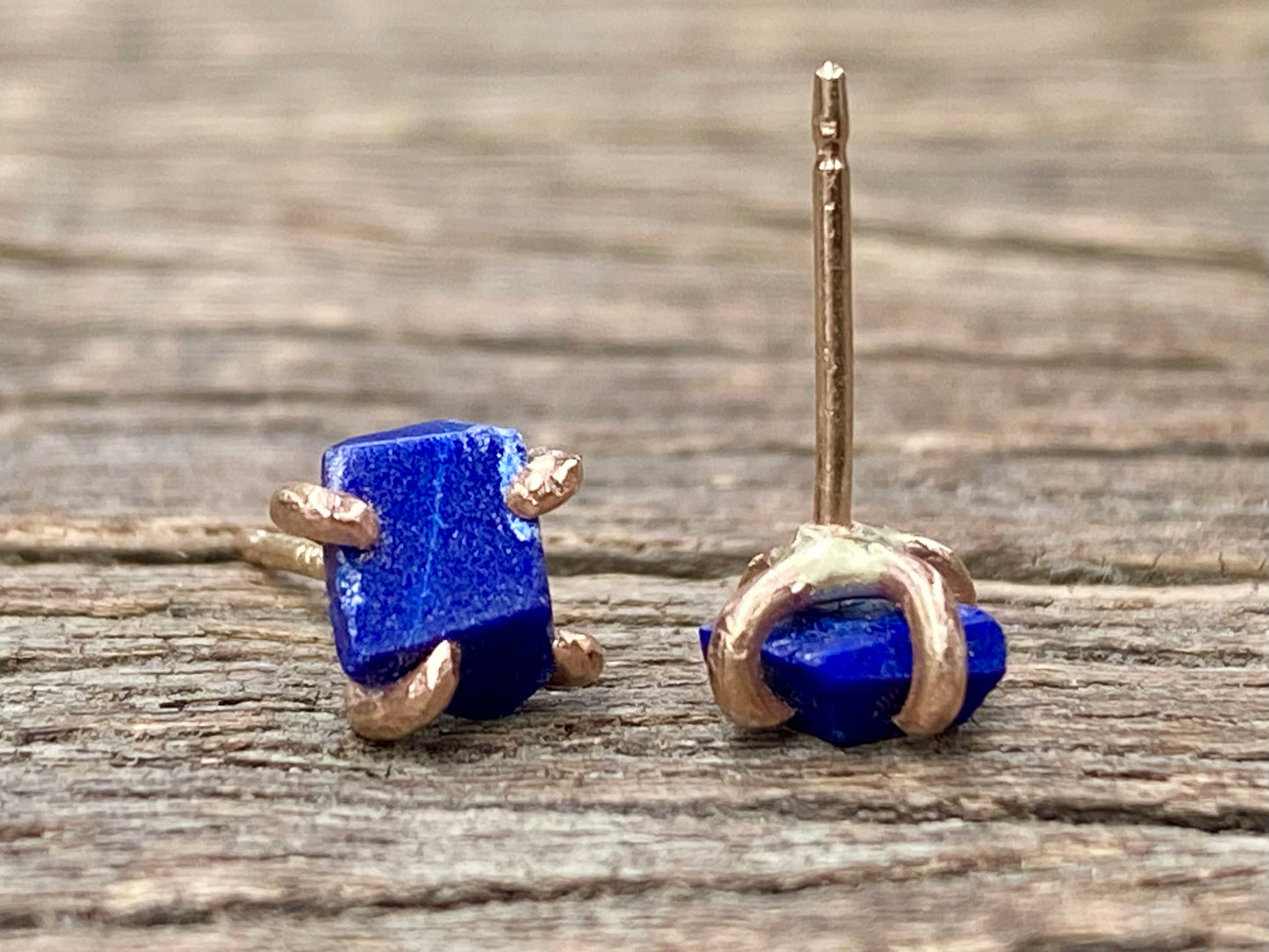 Lapis Gold Studs