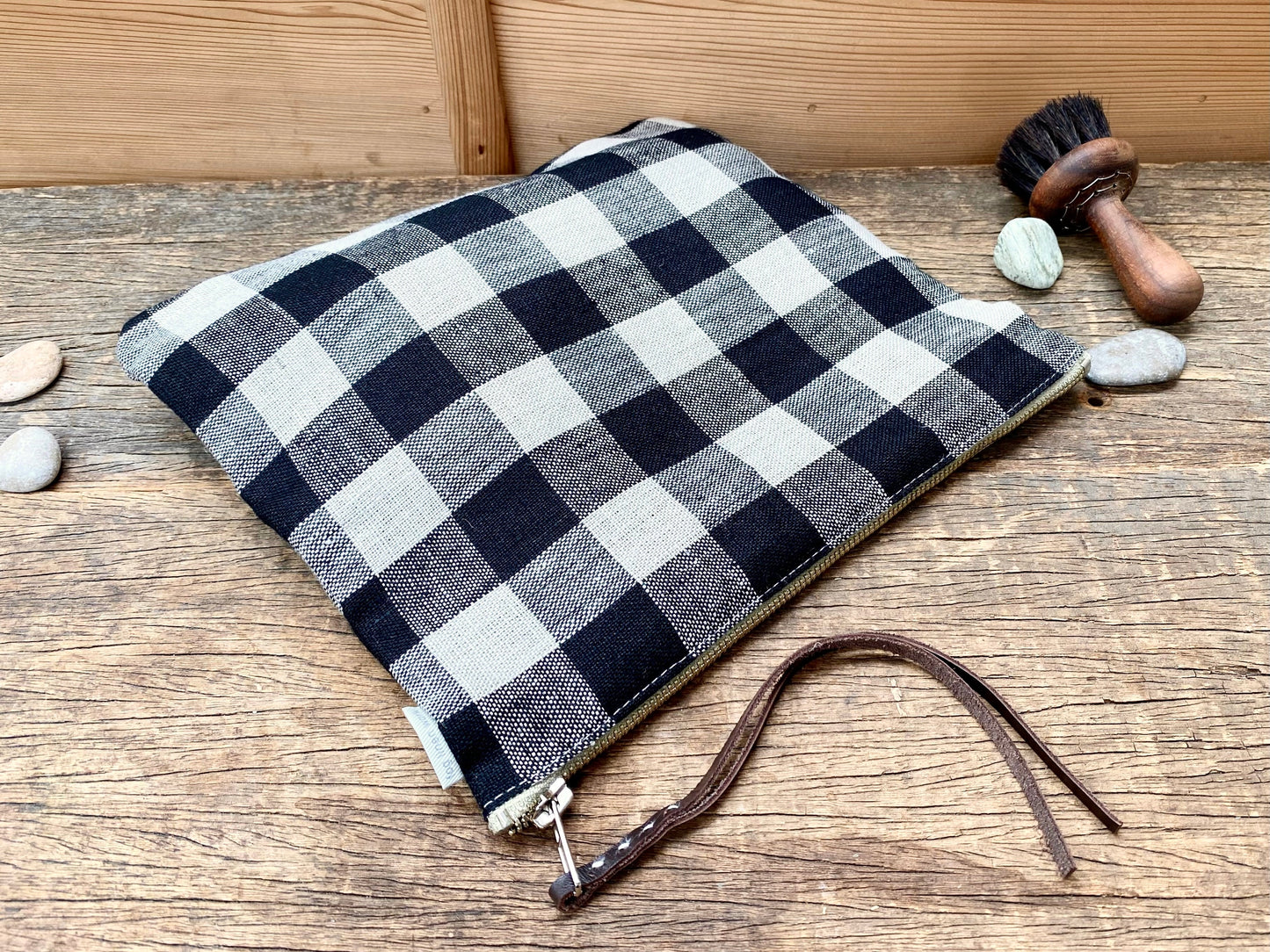 Zip Pouch Check