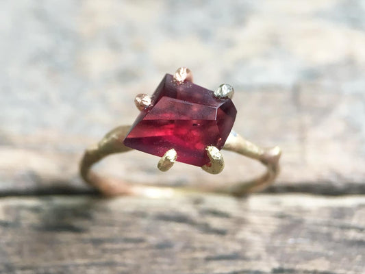 Malawi Garnet Ring