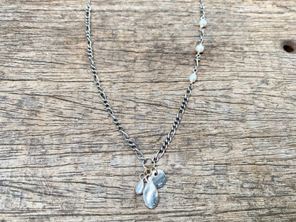 Seeds Rock & Pearls Necklace