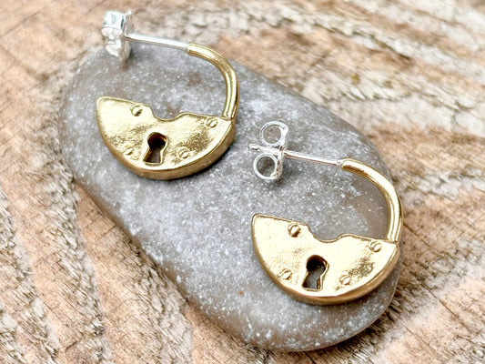 Gembok Earrings