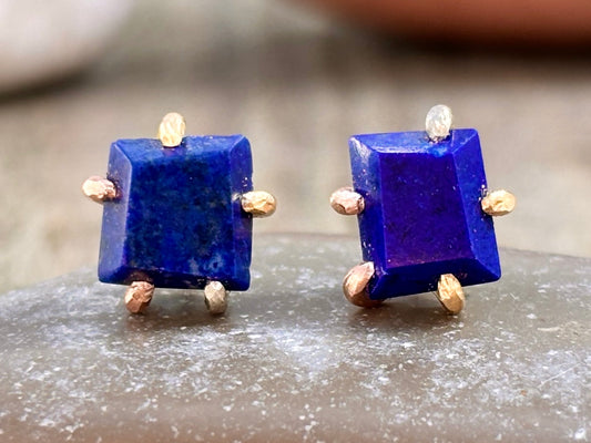Lapis Gold Studs