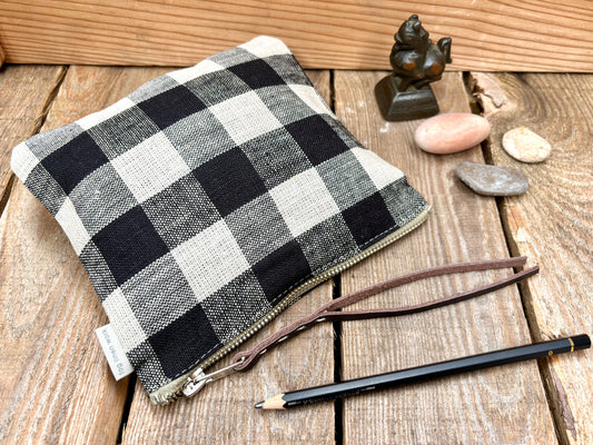 Zip Pouch Check