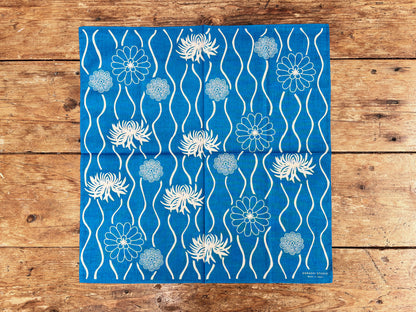 Kikumon Bandana