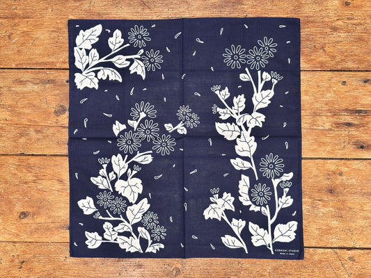 Kikumon Bandana
