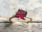 Load image into Gallery viewer, Malawi Garnet Ring
