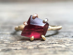 Load image into Gallery viewer, Malawi Garnet Ring
