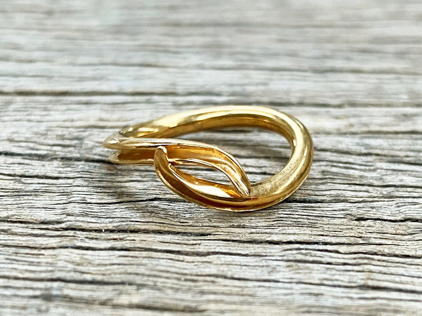 Shaped Ring