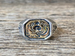 Load image into Gallery viewer, Kraken Intaglio Signet Ring
